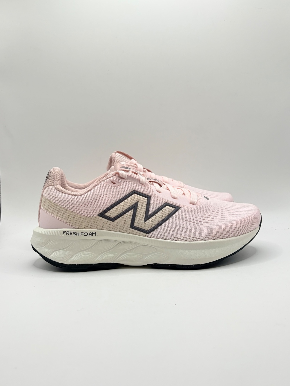 New Balance Fresh Foam 520 v9 Women's Running Shoes Pink Wide Size 6.5 US